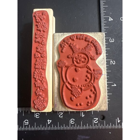 Uptown Rubber Stamps Love Is At The Heart Of It Snowman & Snowflake Border - Picture 3 of 4